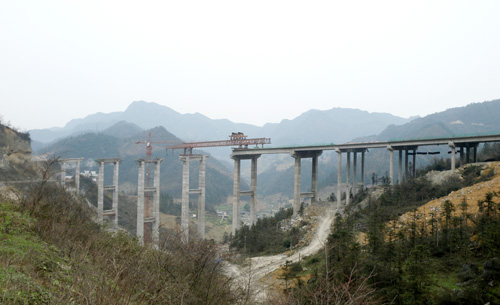 川黔高速在“速度、難度、生態(tài)”中挺進(jìn)(圖2)