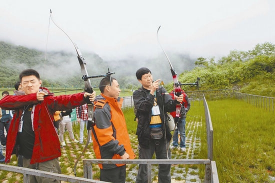 盛夏旅游，上山下水(圖1)