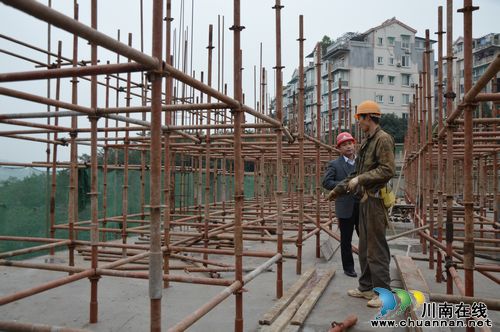 大山坪街道：開展建筑工地安全大檢查(圖1)