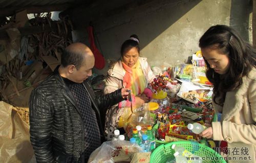 海潮鎮(zhèn)：食藥監(jiān)管所開(kāi)展校園及周邊食品安全專項(xiàng)檢查(圖1)