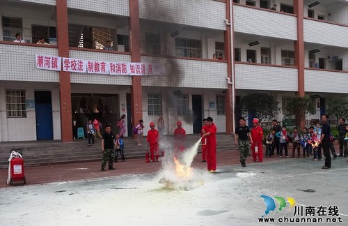 潮河鎮(zhèn)：組織開展法制安全教育進校園活動(圖2)