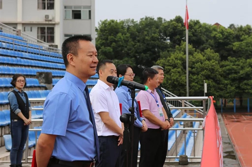 送法進(jìn)校園！檢察長“變身”瀘高法治副校長(圖2)