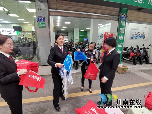 龍馬潭區(qū)小市街道開展普法宣傳活動(圖1)