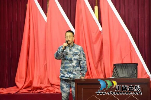 送法進(jìn)軍營│法律支援穩(wěn)軍心 助力備戰(zhàn)謀打贏(圖14)