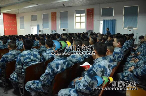 送法進(jìn)軍營│法律支援穩(wěn)軍心 助力備戰(zhàn)謀打贏(圖24)