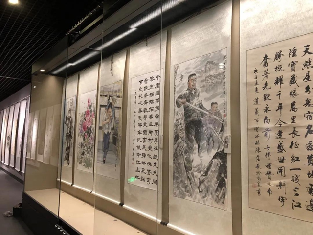 “磅礴烏蒙?奔康圓夢(mèng)”云貴川三省五市州書畫攝影聯(lián)展在瀘州舉行(圖4)