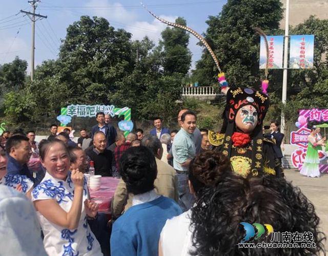 龍馬潭區(qū)特興街道舉辦“九九重陽節(jié)慶典” 800余名老人參加(圖3)