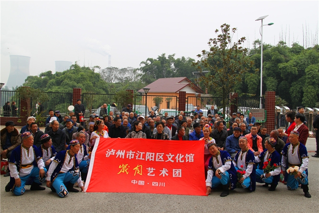 江陽區(qū)新聯(lián)會在江北鎮(zhèn)敬老院舉辦“伴晚義倉”公益活動(圖4)