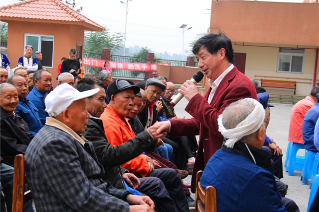 江陽區(qū)新聯(lián)會在江北鎮(zhèn)敬老院舉辦“伴晚義倉”公益活動(圖12)