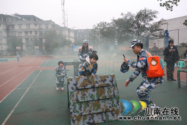 龍馬潭這個(gè)幼兒園的“軍事親子運(yùn)動會”，真嗨！(圖11)