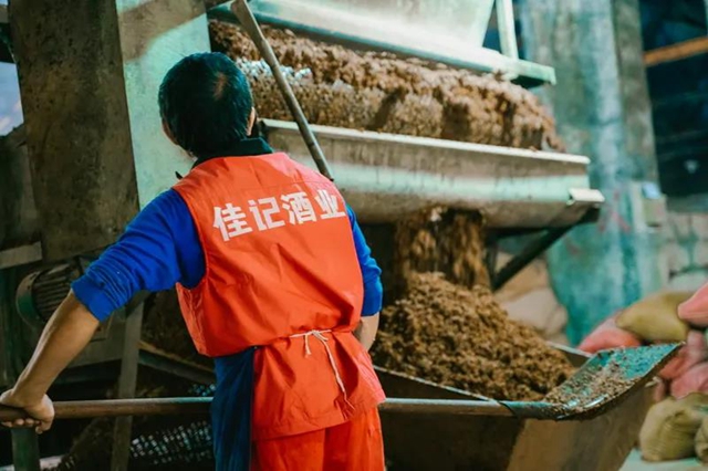 佳記·匠人匠心 | 釀酒大師陳靖余的一天(圖3)