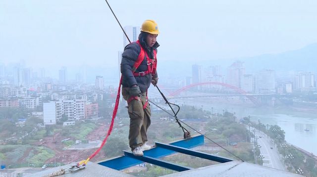 元旦不停工！川南第一高樓已修成這樣，300余名建設者奮戰(zhàn)一線(圖2)